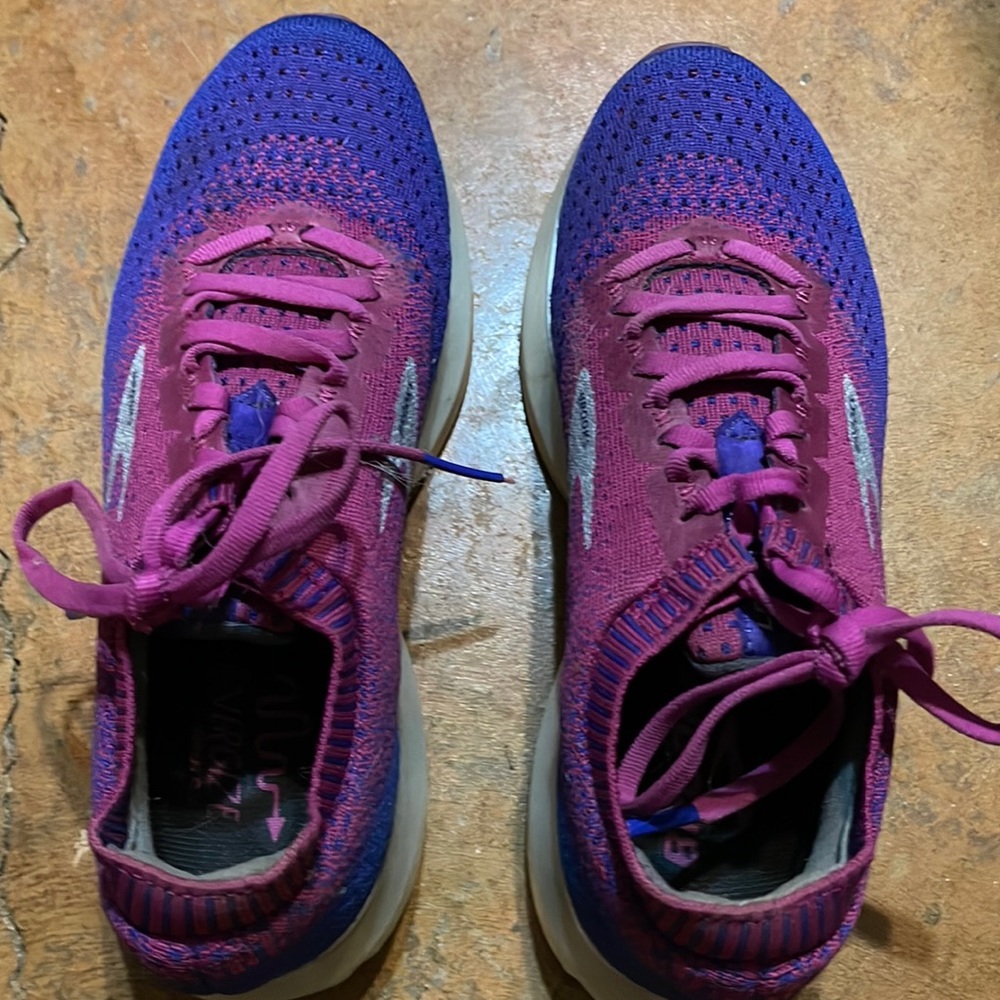 Womens brooks dna amp running shoes